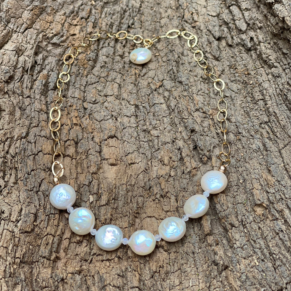 The White Coin Pearl Necklace