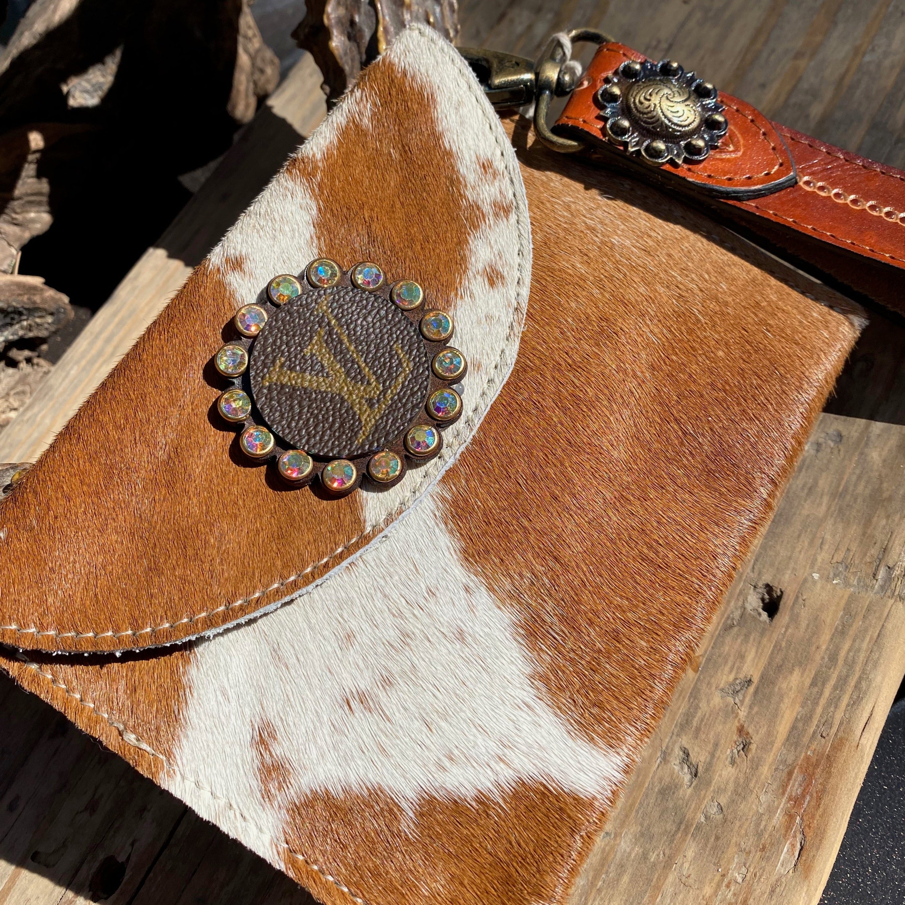Keep It Gypsy Print Leather Keychain Wallet – Beshea Beshea