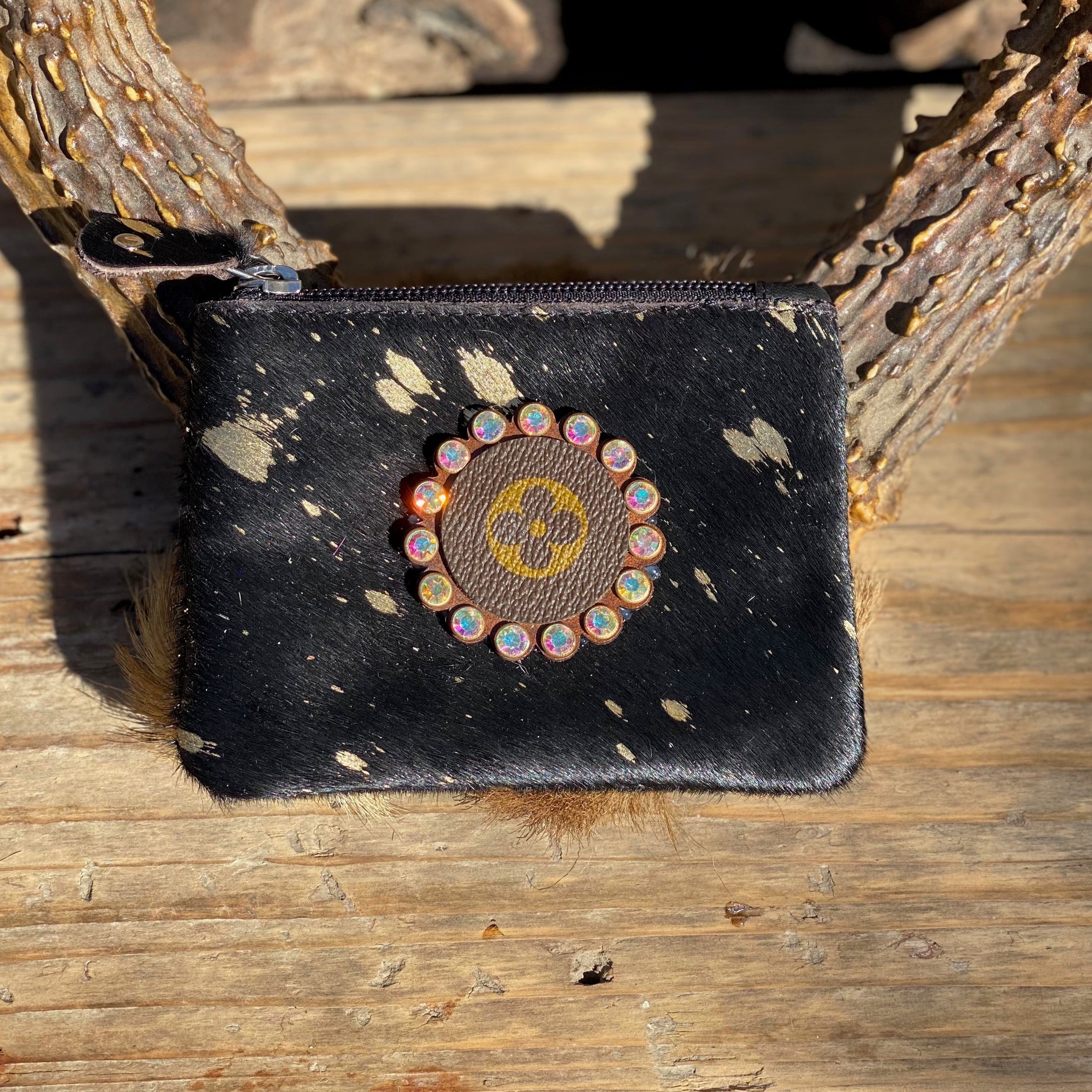 Keep It Gypsy Print Gold Foil Leather Keychain Wallet – Beshea Beshea